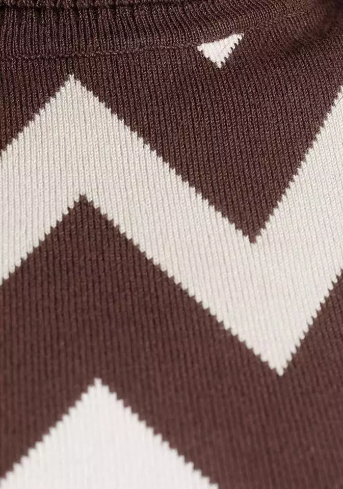 Melrose Strickkleid mit Zickzack-Muster - NEUE KOLLEKTION 8 Melrose Strickkleid mit Zickzack-Muster - NEUE KOLLEKTION – Bild 6