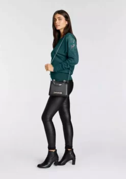 Melrose Fledermauspullover mit Blumen-Applikation und Glitzersteinen 11 Melrose Fledermauspullover mit Blumen-Applikation und Glitzersteinen -Melrose Verkaufsshop 1a000595 7403 510f 9f0f 4a4026081ad9