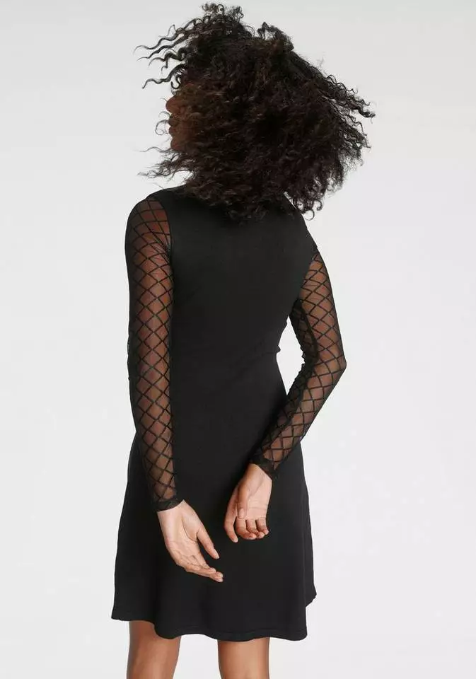 Melrose Strickkleid mit Grafik-Mesh - NEUE KOLLEKTION 4 Melrose Strickkleid mit Grafik-Mesh - NEUE KOLLEKTION – Bild 2