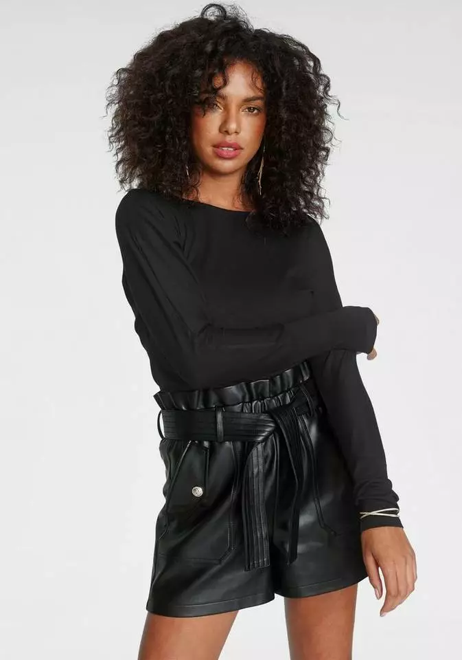 Melrose Fledermausshirt mit tiefem Rückenausschnitt und Ziernieten 4 Melrose Fledermausshirt mit tiefem Rückenausschnitt und Ziernieten – Bild 2