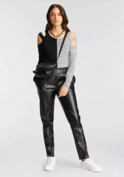 Melrose Rundhalsshirt mit Schulter Cut-Out - NEUE KOLLEKTION 11 Melrose Rundhalsshirt mit Schulter Cut-Out - NEUE KOLLEKTION -Melrose Verkaufsshop 685ec5ff 1460 5510 87c2 3ac8dc7709a9