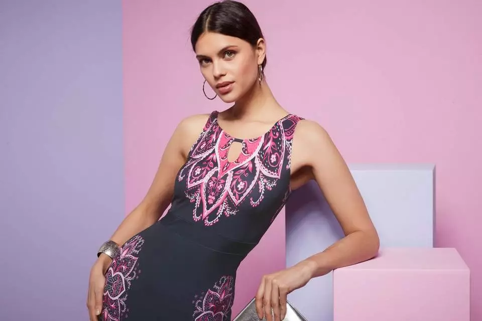 Melrose Maxikleid mit femininen Ornamenten 12 Melrose Maxikleid mit femininen Ornamenten – Bild 10