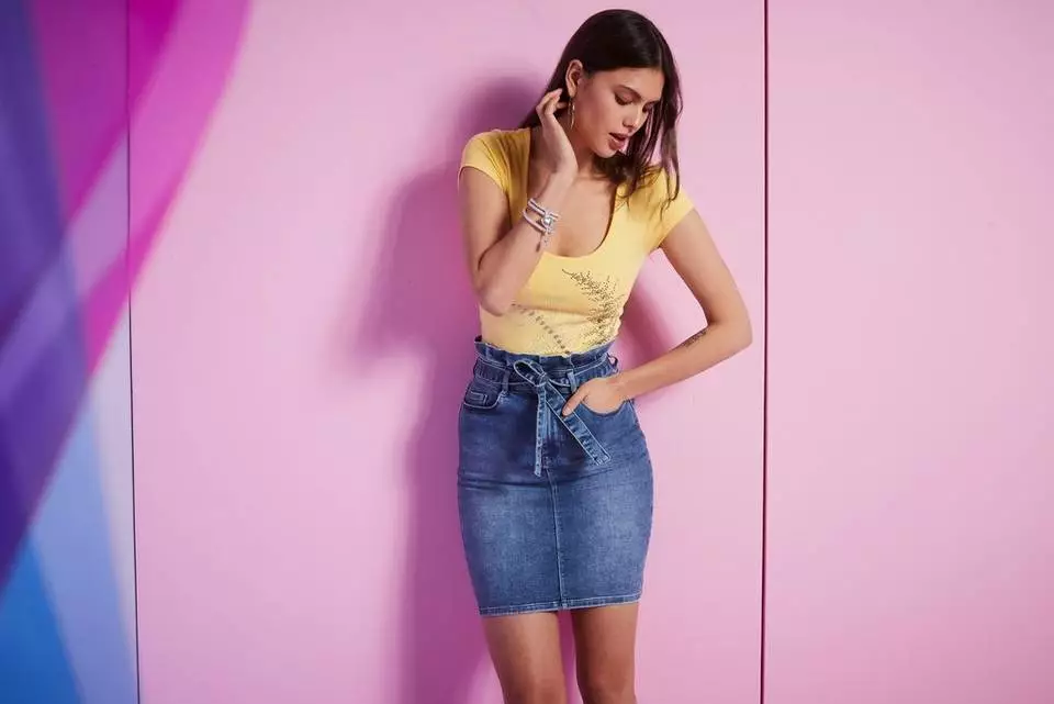 Melrose Rundhalsshirt mit Perlen und Glitzersteinen 11 Melrose Rundhalsshirt mit Perlen und Glitzersteinen – Bild 9