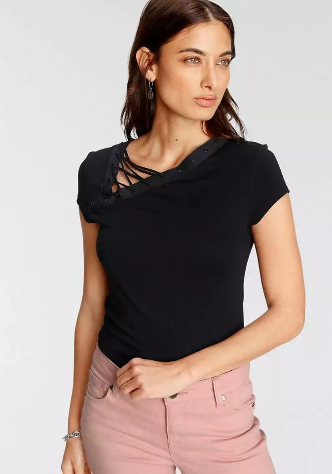 Melrose T-Shirt mit Zierschnürung - NEUE KOLLEKTION 3 Melrose T-Shirt mit Zierschnürung - NEUE KOLLEKTION