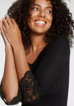 Melrose Strickkleid mit Volant aus Spitze 12 Melrose Strickkleid mit Volant aus Spitze -Melrose Verkaufsshop 93a8f299 9ad1 54bd 8e3f f58d71ed46e2