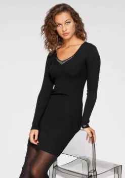 Melrose Strickkleid mit Glitzersteinen und Rippenstrick Offwhite, Schwarz 17 Melrose Strickkleid mit Glitzersteinen und Rippenstrick Offwhite, Schwarz -Melrose Verkaufsshop 961f3a81 983b 5a15 b660 923e3a7b079e