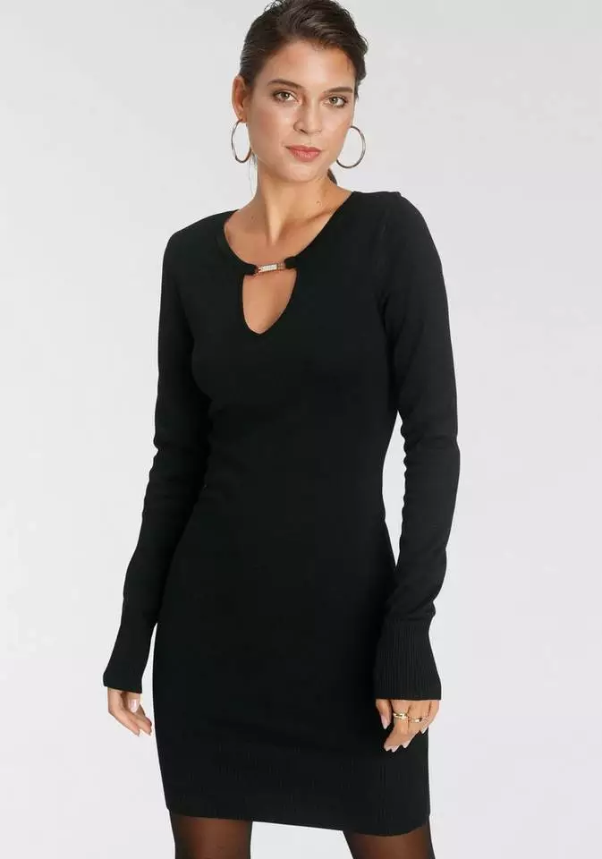 Melrose Strickkleid mit Schmuck-Element - NEUE KOLLEKTION 3 Melrose Strickkleid mit Schmuck-Element - NEUE KOLLEKTION