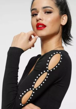 Melrose V-Ausschnitt-Pullover mit Cut-Outs und Perlen Details 12 Melrose V-Ausschnitt-Pullover mit Cut-Outs und Perlen Details -Melrose Verkaufsshop a42bcecb e5a0 5c19 a84b a323f63ef7f8