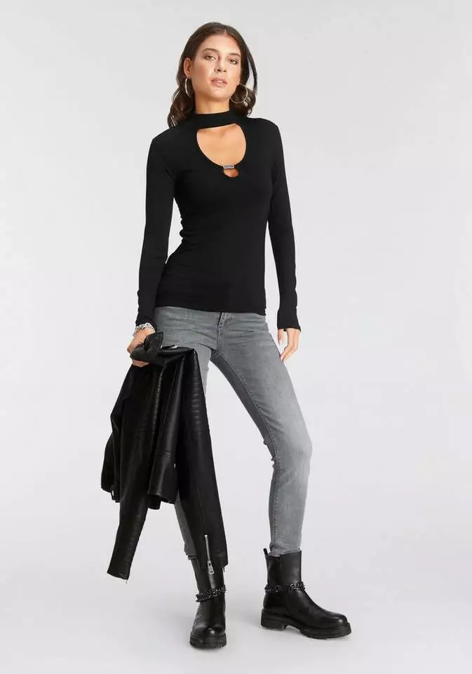 Melrose Rundhalsshirt mit Cut-Out und Schmuck-Detail - NEUE KOLLEKTION 6 Melrose Rundhalsshirt mit Cut-Out und Schmuck-Detail - NEUE KOLLEKTION – Bild 4