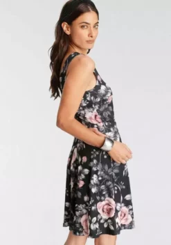 Melrose Jerseykleid mit süßem Rosen-Print - NEUE KOLLEKTION 10 Melrose Jerseykleid mit süßem Rosen-Print - NEUE KOLLEKTION -Melrose Verkaufsshop aae95aae 984d 5ba8 abfc e4a0bb57d382