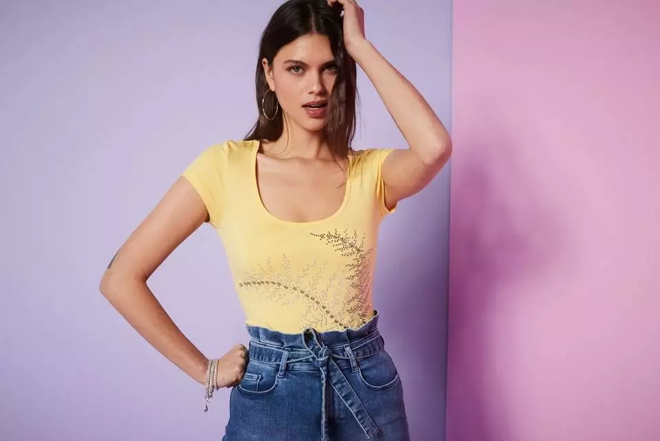 Melrose Rundhalsshirt mit Perlen und Glitzersteinen 10 Melrose Rundhalsshirt mit Perlen und Glitzersteinen – Bild 8