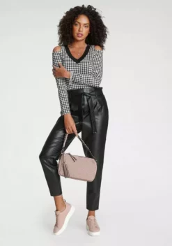 Melrose V-Shirt mit Schulter Cut-Out 14 Melrose V-Shirt mit Schulter Cut-Out -Melrose Verkaufsshop d4108380 7977 52d1 b597 2634a5ef642d