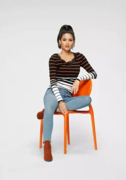 Melrose Streifenpullover mit Blumen-Spitze und Glitzersteinen 11 Melrose Streifenpullover mit Blumen-Spitze und Glitzersteinen -Melrose Verkaufsshop e1a590fe bac5 568a 9dff d676284e689f