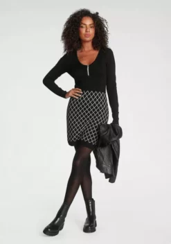 Melrose Strickkleid mit Reißverschluss und Grafik-Design