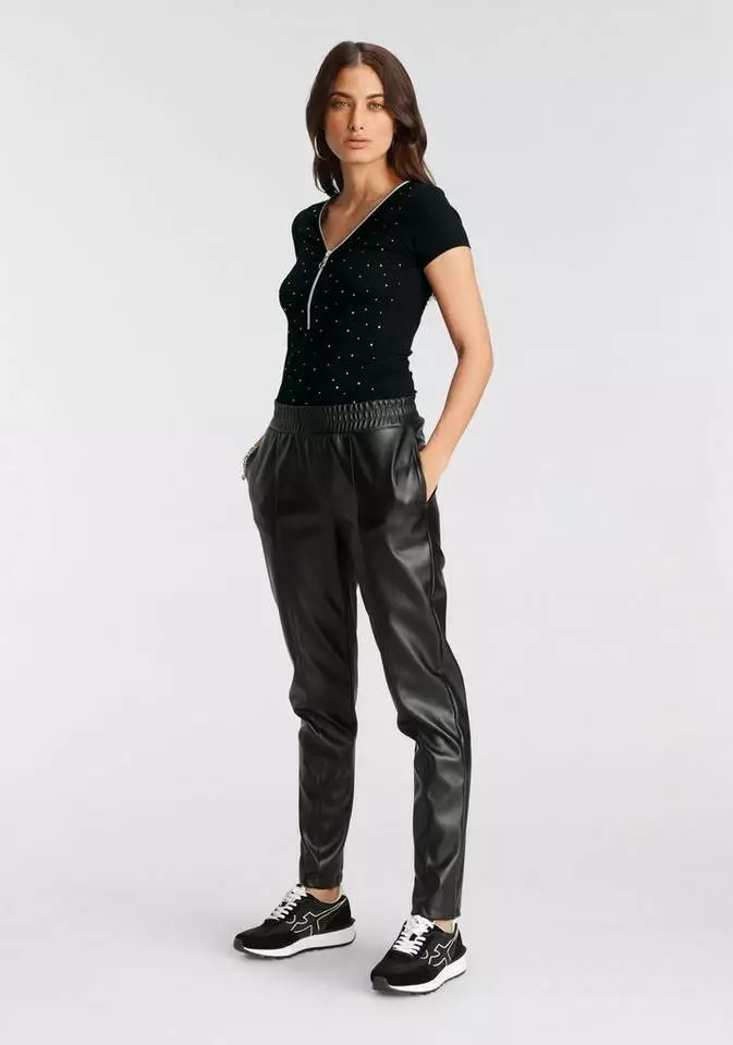 Melrose V-Shirt mit Reißverschluss-Detail und Glitzersteinen - NEUE KOLLEKTION 7 Melrose V-Shirt mit Reißverschluss-Detail und Glitzersteinen - NEUE KOLLEKTION – Bild 5