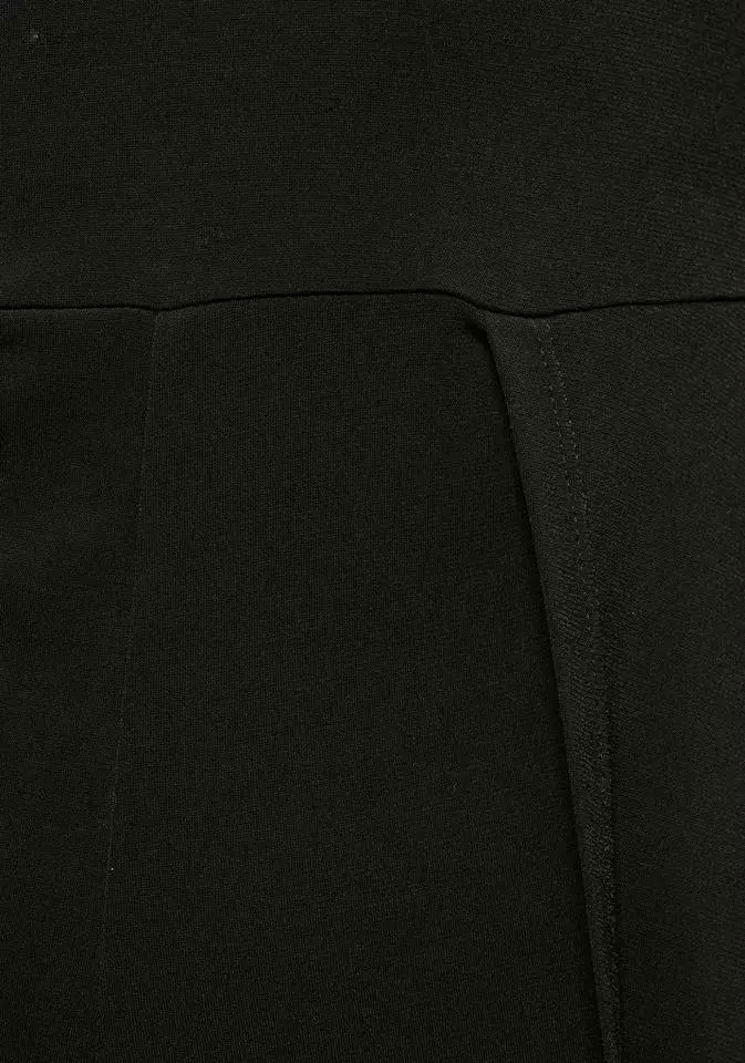 Melrose Overall mit angesetztem Rock im 2in1 Look 9 Melrose Overall mit angesetztem Rock im 2in1 Look – Bild 7